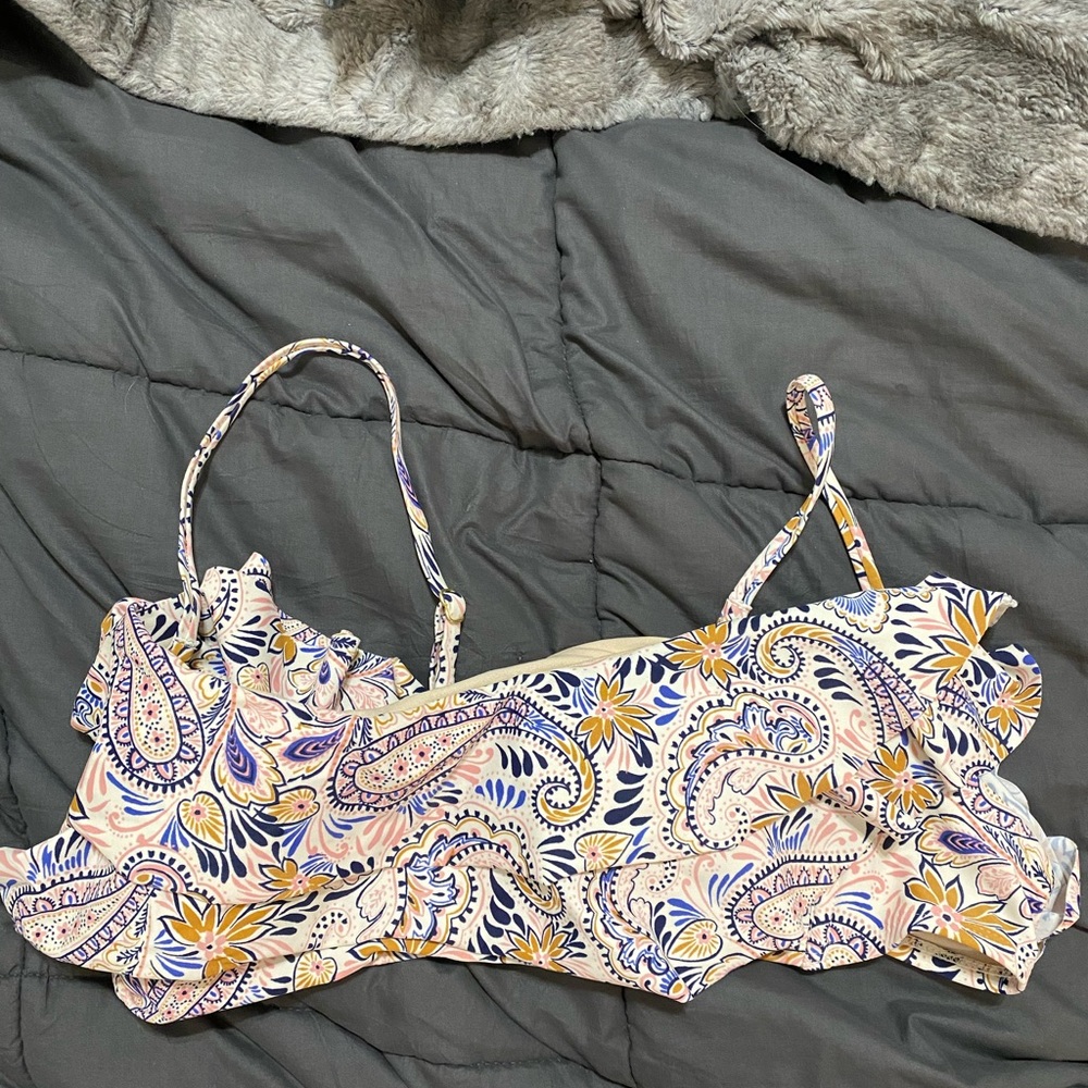 Kona Sol Never Worn w/o tags swim top